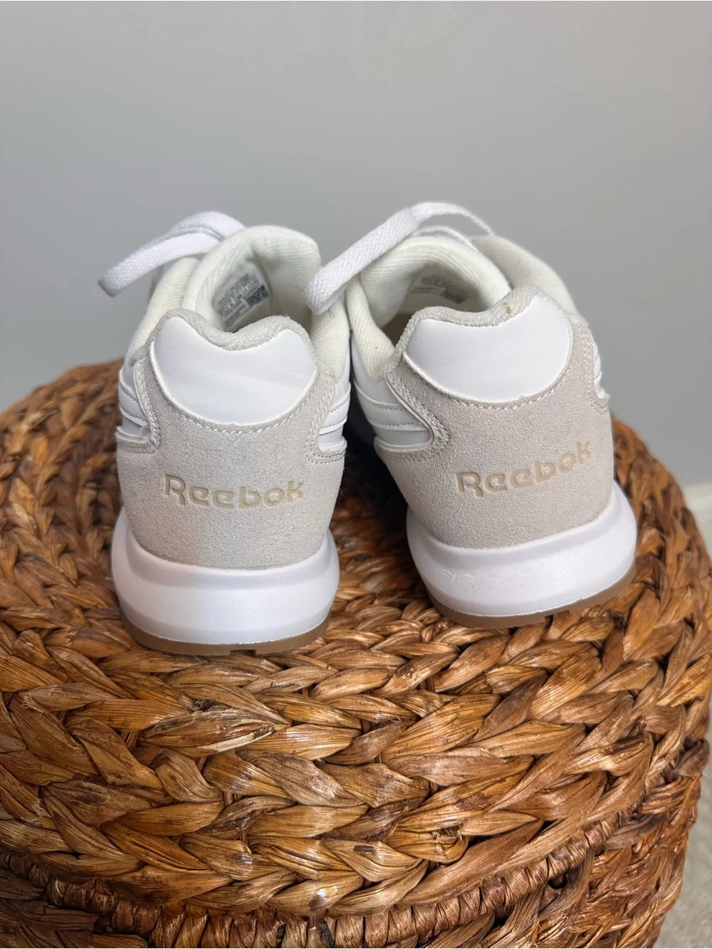 Sz 7.5 Reebok Classic Harman Run sneakers white tan leather upper
